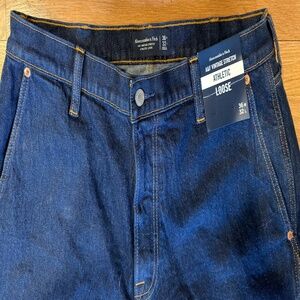 NWT Abercrombie & Fitch Athletic Loose Carpenter Jeans 36x32 Dark Wash